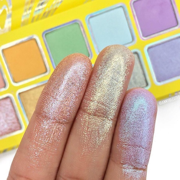 Kylie Cosmetics x Weather Collection LE Eyeshadow Palette - Picture 10 of 10